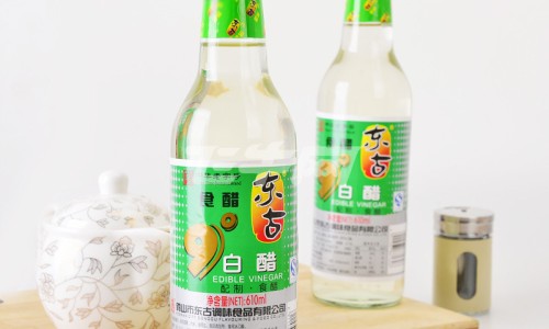 脸上长脂肪豆怎么去除-脸上有脂肪豆怎么办网-分享脸上长脂肪疙瘩是怎么回事，脸上起脂肪豆是什么原因知识库